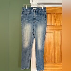 Madewell Curvy Roadtripper Jeans